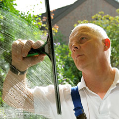 Glas- und Fassaden­reinigung