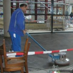Bodenreinigung auf Baustellen