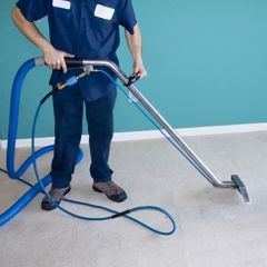 Sprühextraktion Teppichboden Reinigung